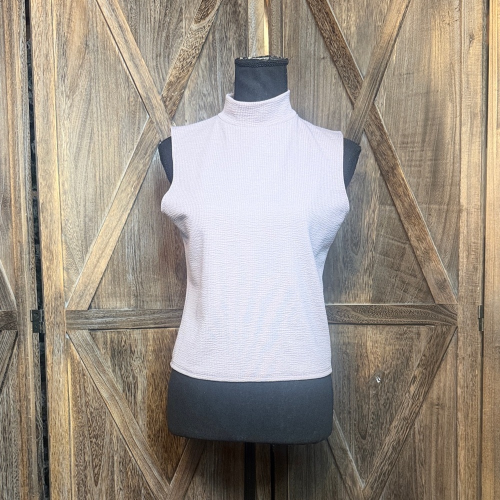 Brit & Bri Tank Top in Light Lavender